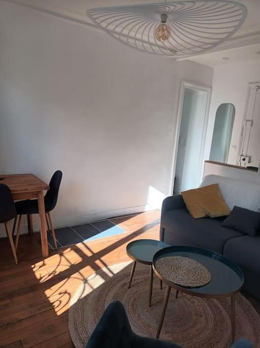 Tres Parisien Et Ensoleille Apartment Luaran gambar